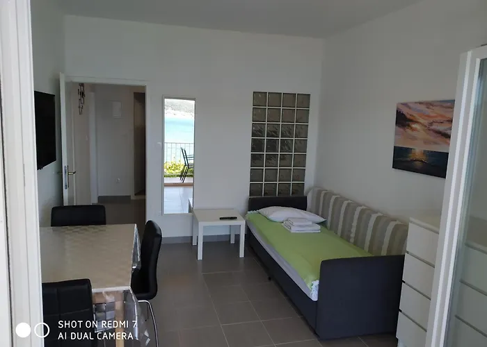 By The Sea - Perna, Peljesac - 4544 *